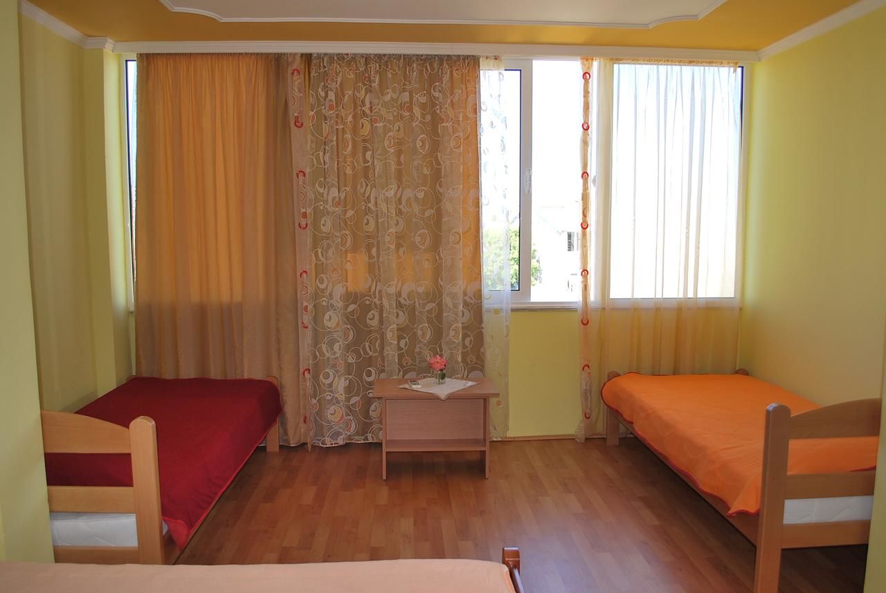 Апартаменты Apartments Stevanović Добра-Вода