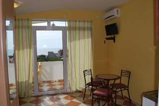 Апартаменты Apartments Stevanović Добра-Вода Апартаменты с видом на море-34