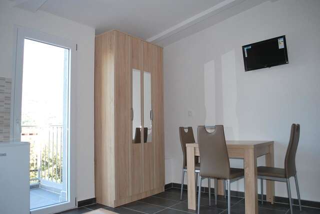 Апартаменты Apartments Stevanović Добра-Вода-12